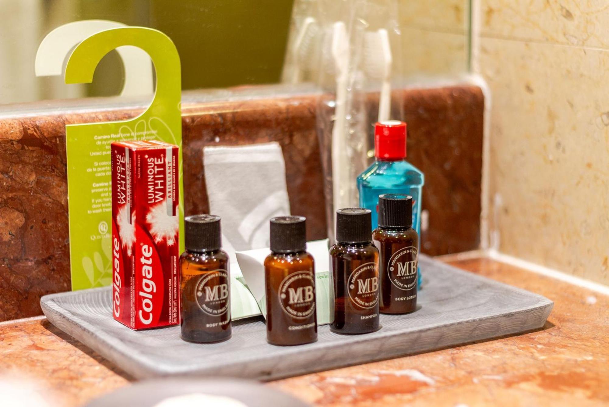 Camino Real Pedregal Mexico Hotel Kültér fotó MB toiletries