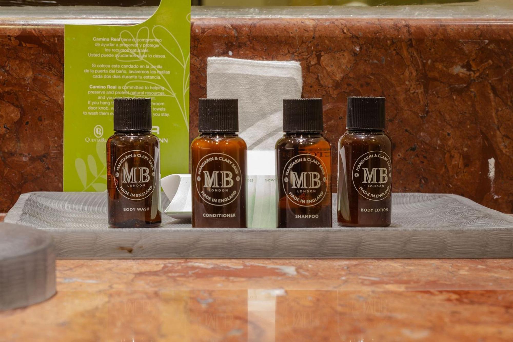 Camino Real Pedregal Mexico Hotel Kültér fotó MB toiletries