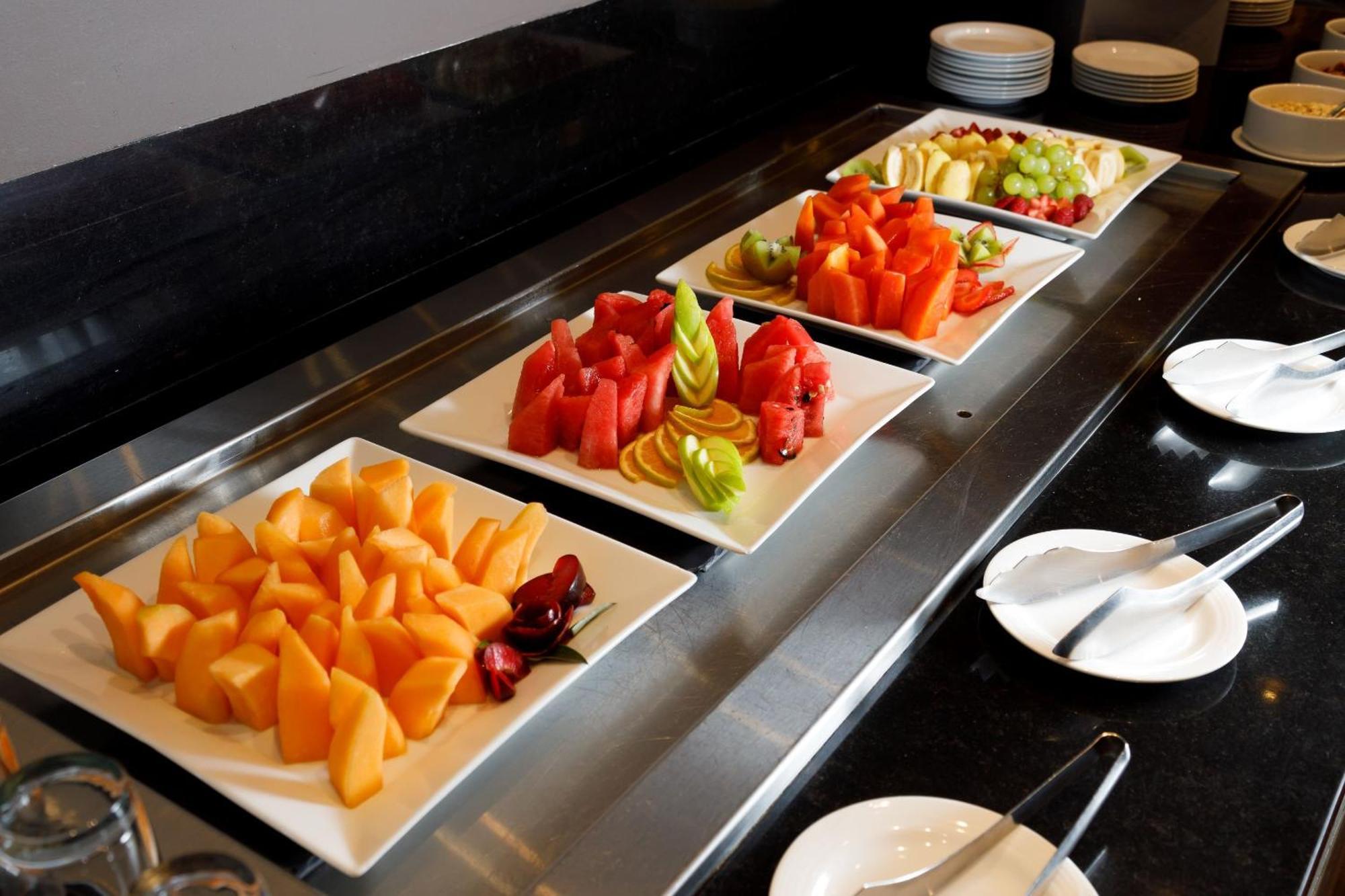 Camino Real Pedregal Mexico Hotel Kültér fotó Fruit salad